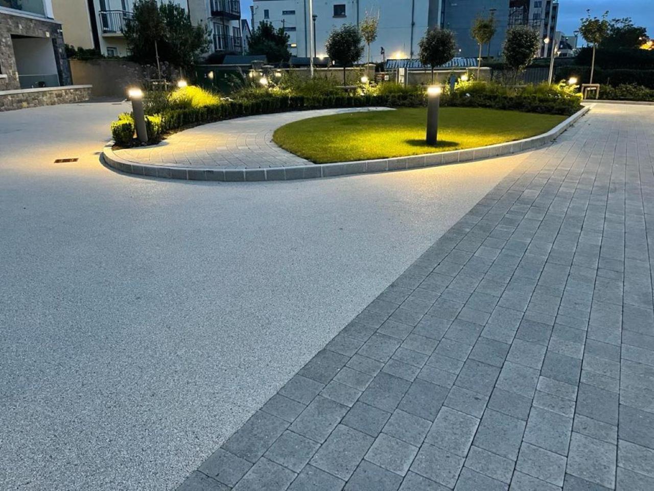 Shoreline Apartments กัลเวย์ ภายนอก รูปภาพ